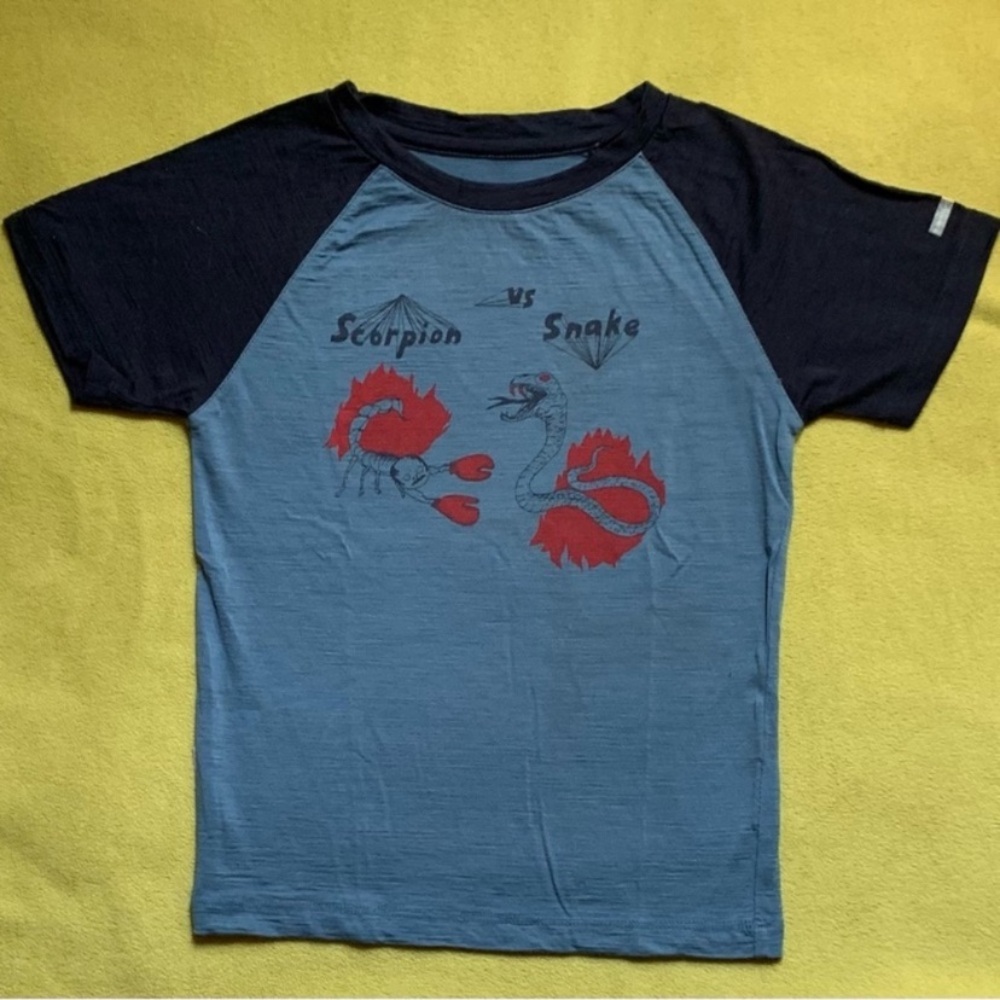 Icebreaker Merino Wool Scorpion vs Snake T-shirt with flaws